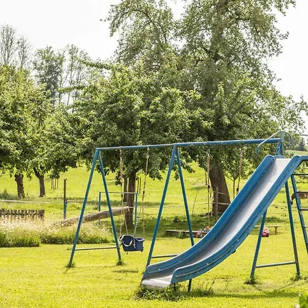 Hof Wagenberg 1 * Deggenhausertal